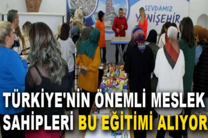 Kum oyunu terapisiyle stres ve travmalardan kurtuluyorlar