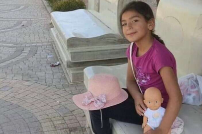 9 yaşındaki çocuğun cesedinin çıktığı ev yandı