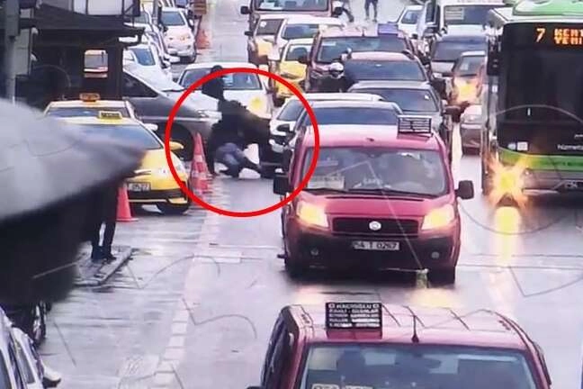 Uyuşturucu taciri nefes kesen kovalamacayla böyle yakalandı