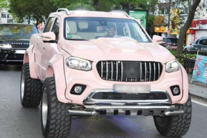 SEFO, pembe aracıyla görüntülendi