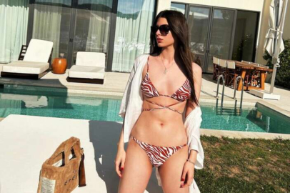 Derin Talu'dan bikinili pozlar