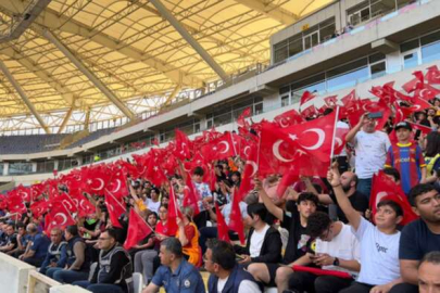 TFF'nin 'Omuz Omuza' kampanyası için gösteri maçı yapıldı