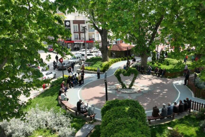 Havaların ısındı! Bursa Gürsu'da parklar doldu taştı