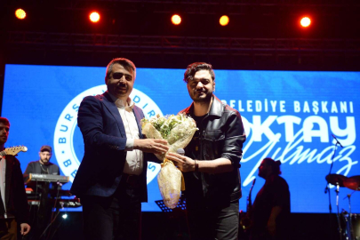 İlyas Yalçıntaş'tan Bursalılara müzik ziyafeti