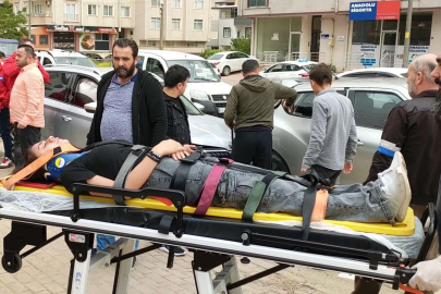 Otomobil kırmızı ışıkta bekleyen araca çarptı: 1 yaralı