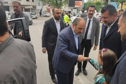 Bakan Varank, Bursa'da Hasanağa Mahallesi'nde