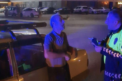 Bursa'da polisin alkollü sürücü  ile zorlu anları kamerada