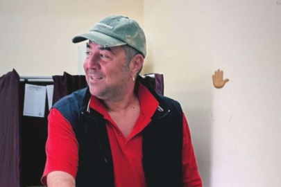 Ata Demirer de erkenden oyunu kullandı