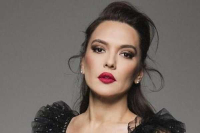 Demet Akalın, oyunu erkenden kullandı