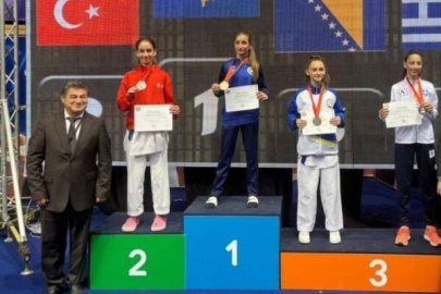 Naz Kayadere Karate şampiyonasında gümüş madalya kazandı