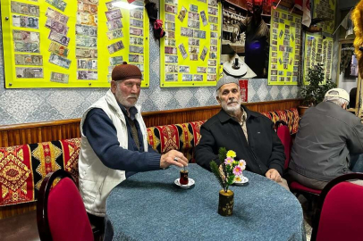 Bursa'da Cumhurbaşkanı Erdoğan seçimleri kazandı! O işletmeci ücretsiz çay dağıttı