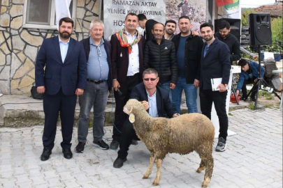 Bursa'da köy ağasından kuzuya rekor fiyat!82 bin...