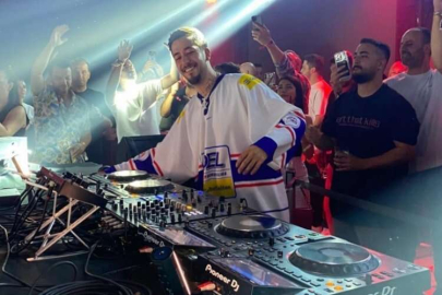 Türk elektronik müziğinin iki dev ismi Bursa Suare'de Bursalılarla buluştu