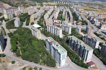 Depremde 150 bloğun ağır hasar aldığı yere tekrar konut isteniyor