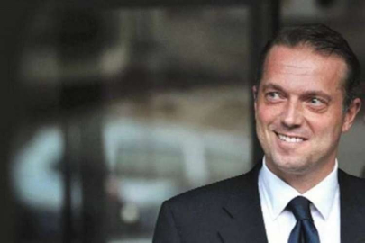 Cem Uzan siyaseti bıraktı