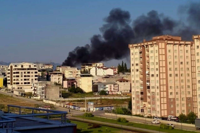 Bursa'da yangın!Evin çatısı alev alev yandı...