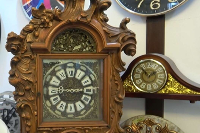 Bursa'da duvar saati 154 yıldır hiç durmadan çalışıyor