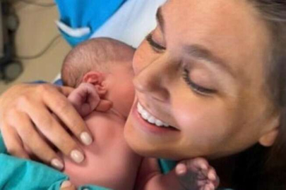 Aslı Enver ilk bebeğini kucağına aldı!