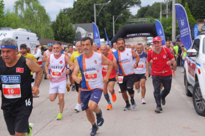 Bursa Kazancı'da 'dostluk' için koştular