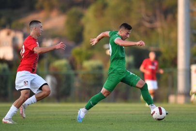 Bursaspor ilk hazırlık maçında Gaziantep FK ile 0-0 berabere kaldı