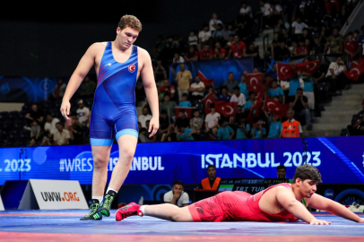 U17 Dünya Güreş Şampiyonası'nda Cemal Yusuf Bakır finalde