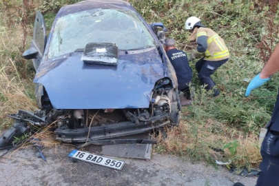 Bursa'da acı dolu kaza!Araçtan savruldular!Abidin,Onur ve Eren kurtarılamadı