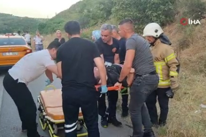 Takla atan otomobilden savrulan 2 genç hayatını kaybetti, 2 genç de ağır yaralandı