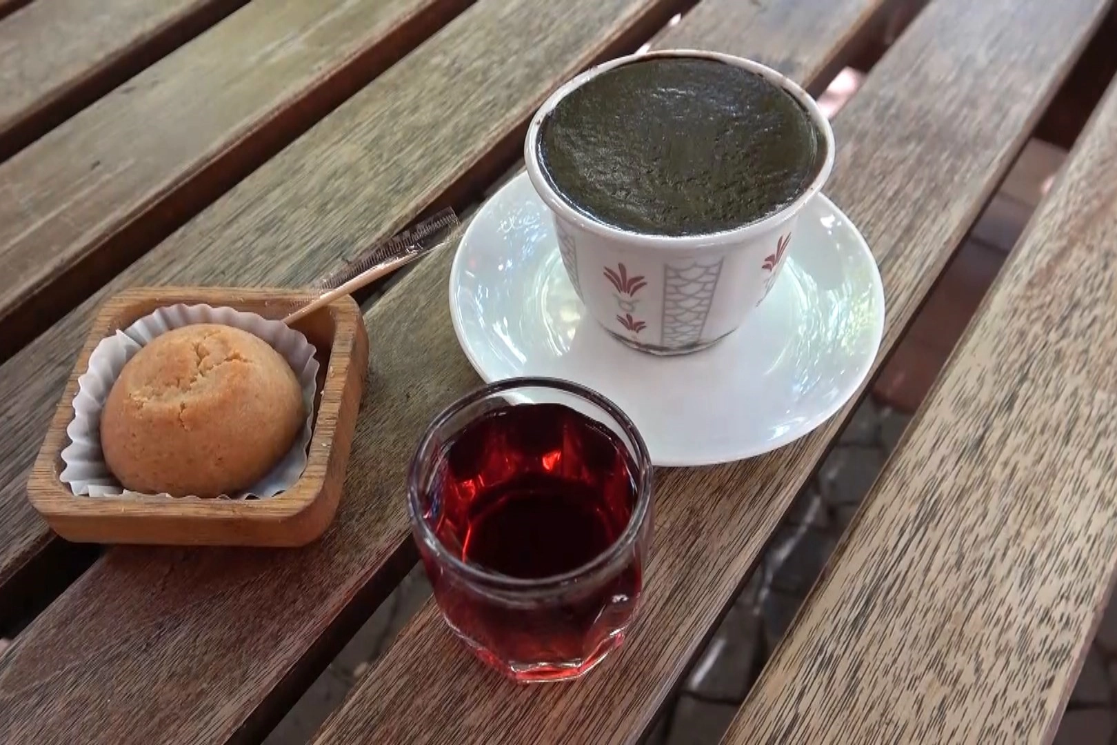 Cezve yerine fincanda pişirilen ‘İsli Kahve’ kültürü