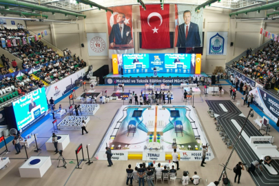 ''MEB Robot Yarışması'' 19 ülkeden yüzlerce katılımcıyla başladı