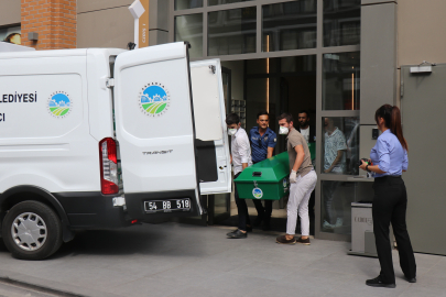 Banyoda ölü bulundu