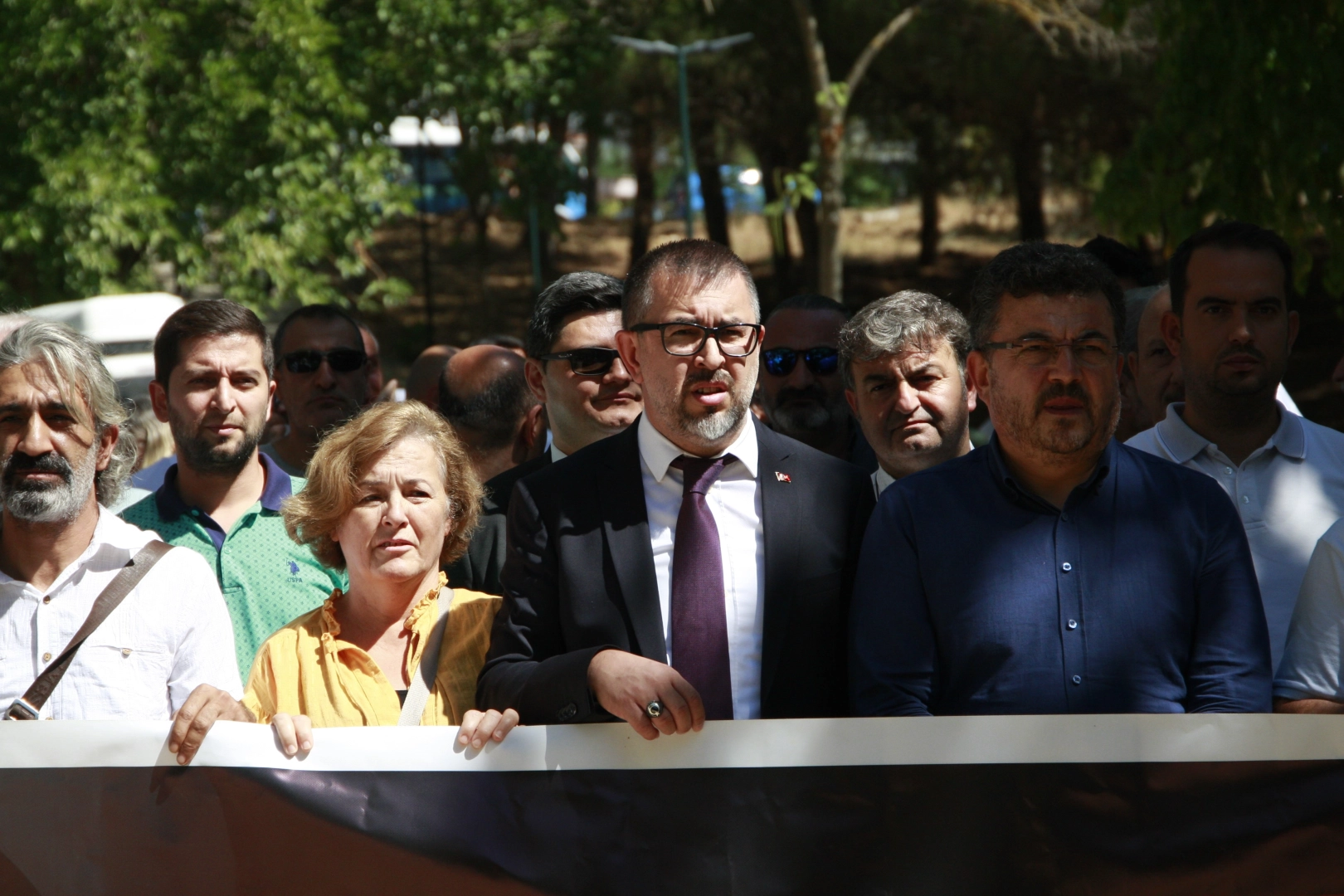 Öğretmene saldırı, geleceğe saldırıdır