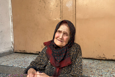 İşte dolandırıcıların ''dernek''yalanı! Yaşlı kadının 100 bin liralık altını böyle çaldılar