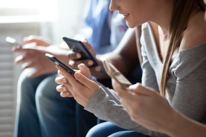 Uzun süre dijital ekrana bakmak gözleri bozuyor