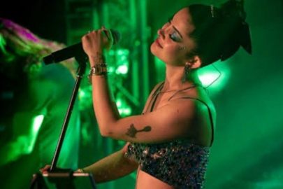 Mary Jane grubu solisti sürpriz evliliğini duyurdu