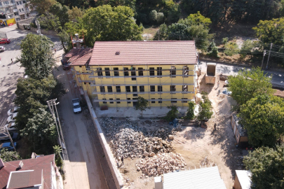 Yıldırım tarihi ayağa kaldırıyor