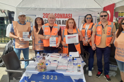 EMEKLİLİKTE ADALET DERNEĞİ HAKKINI MEYDANLARDA ARIYOR