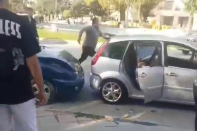 Bıçakla dehşet saçtı!Tekmeli kavga...