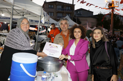 Yüzlerce kişi siyah incir şenliğinde buluştu