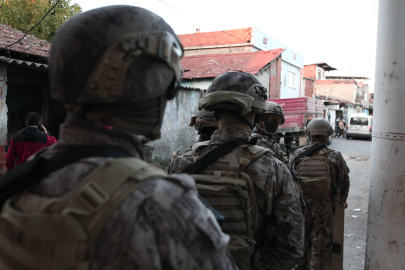 Uyuşturucu satıcılarına yönelik şafak operasyonu!