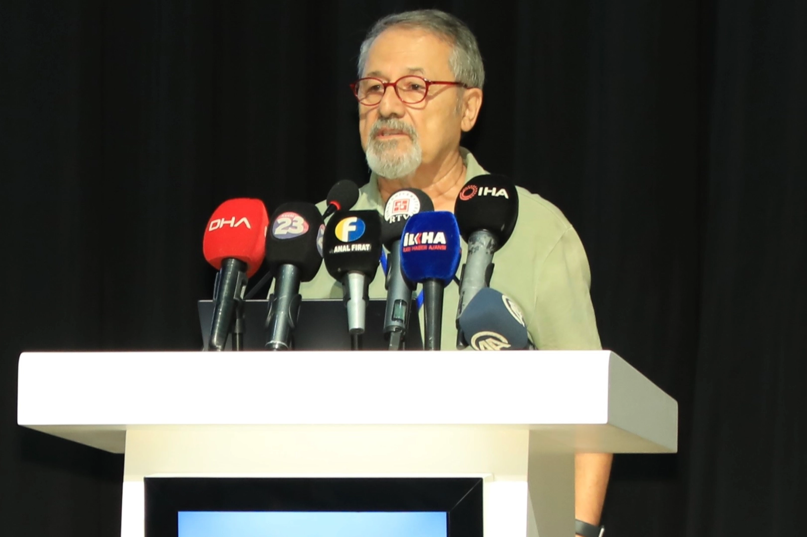 O depremlerin 8.4'e çıkmasını o kayalar engellemiş