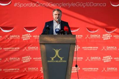 Bakan Bak: "Türkiye Avrupa'nın en genç stadyumlarına sahip"