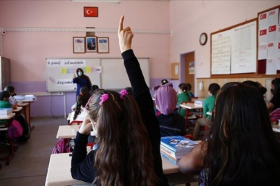 Okullarda müfredat değişiyor