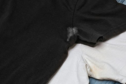 Kıyafetlerinizden koltuk altı lekesi nasıl çıkar?