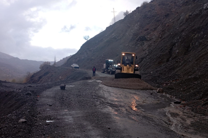 Ekipler kapanan yolda hastaya ulaşmak için seferber oldu