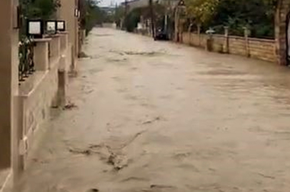 yağmur etkisini sürdürdü, kent genelinde su baskınları yaşandı