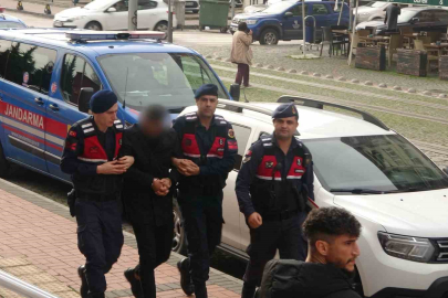 Tek tuş dehşeti önledi: Genç kadının yardımına 3 dakikada yetiştiler