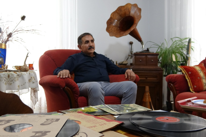 2 binin üzerindeki taş plaklarıyla zamanda yolculuk