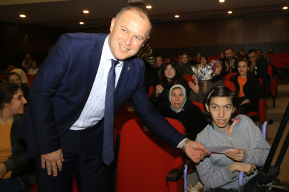 'Engellileri dışlamayın  onların dualarını alın'
