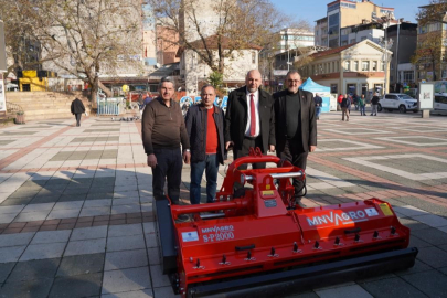 Büyükşehir'den iki ilçeye ekipman desteği
