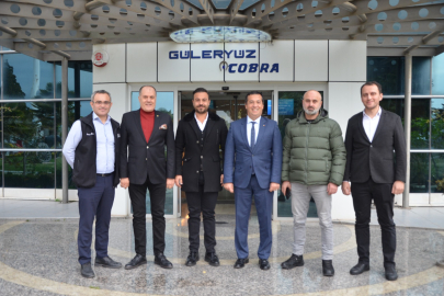 GTSO Heyeti ve Üniversite Öğrencileri Güleryüz Otobüs Fabrikasında İncelemelerde Bulundular